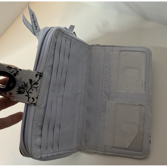 NWT Vera Bradley RFID Turn Lock Wallet RP $75 Merry Mischief Snow Day Deer - Picture 5 of 7